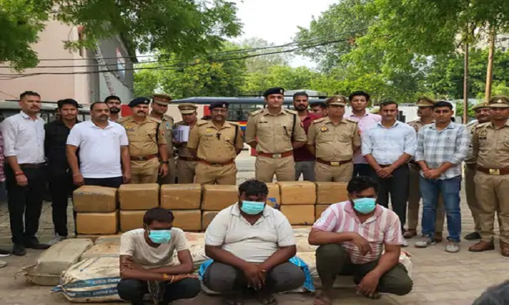 आगरा पुलिस की बड़ी कार्रवाई 494 किलो गांजा बरामद, 3 करोड़ की तस्करी का खुलासा, तीन शातिर तस्कर गिरफ्तार